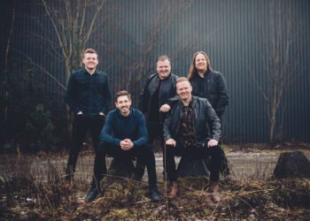 Ny singel fra Grannes: «På Riktig Spor»
